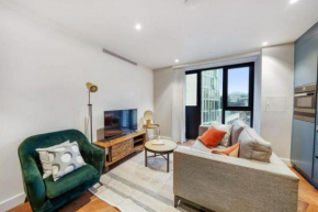 Modern Chic Leicester Square Covent Garden Sleeps 5